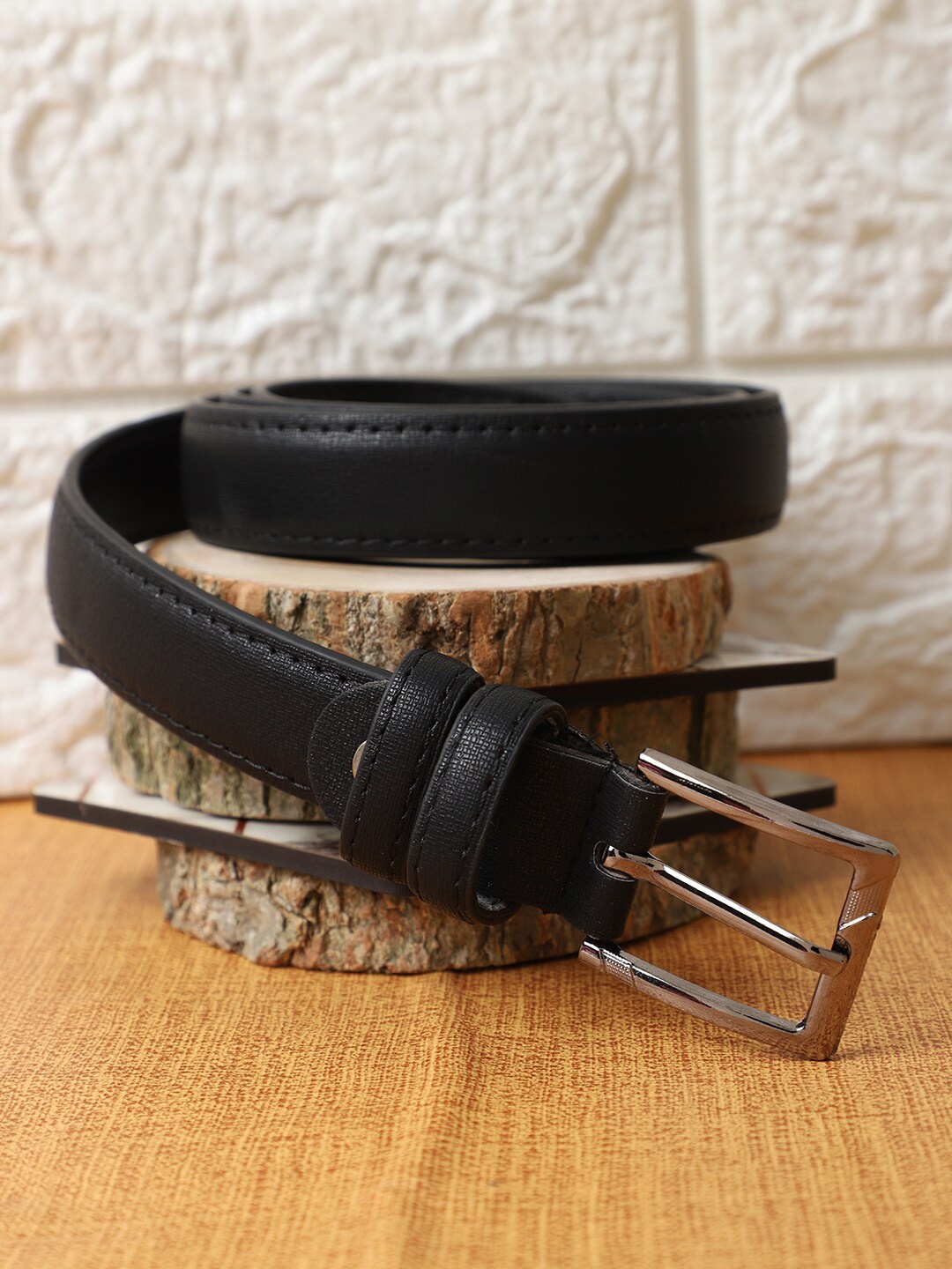 

The Mini NEEDLE Women Textured Slim Belt, Black