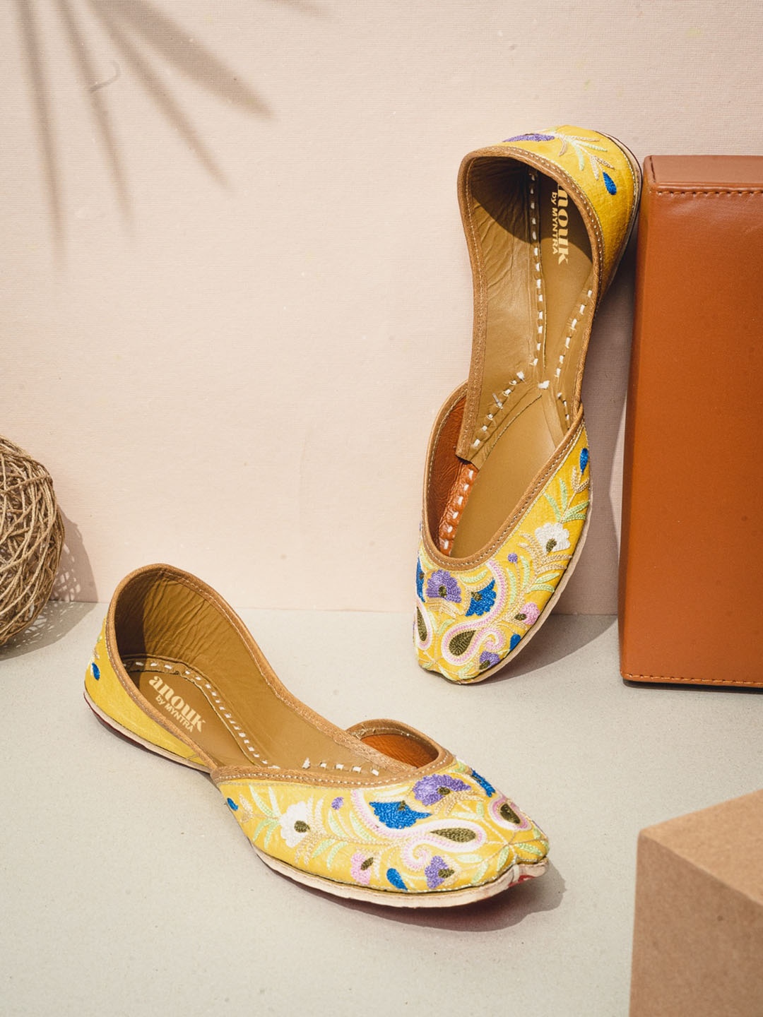 

Anouk Yellow And Blue Embroidered Leather Ethnic Mojaris