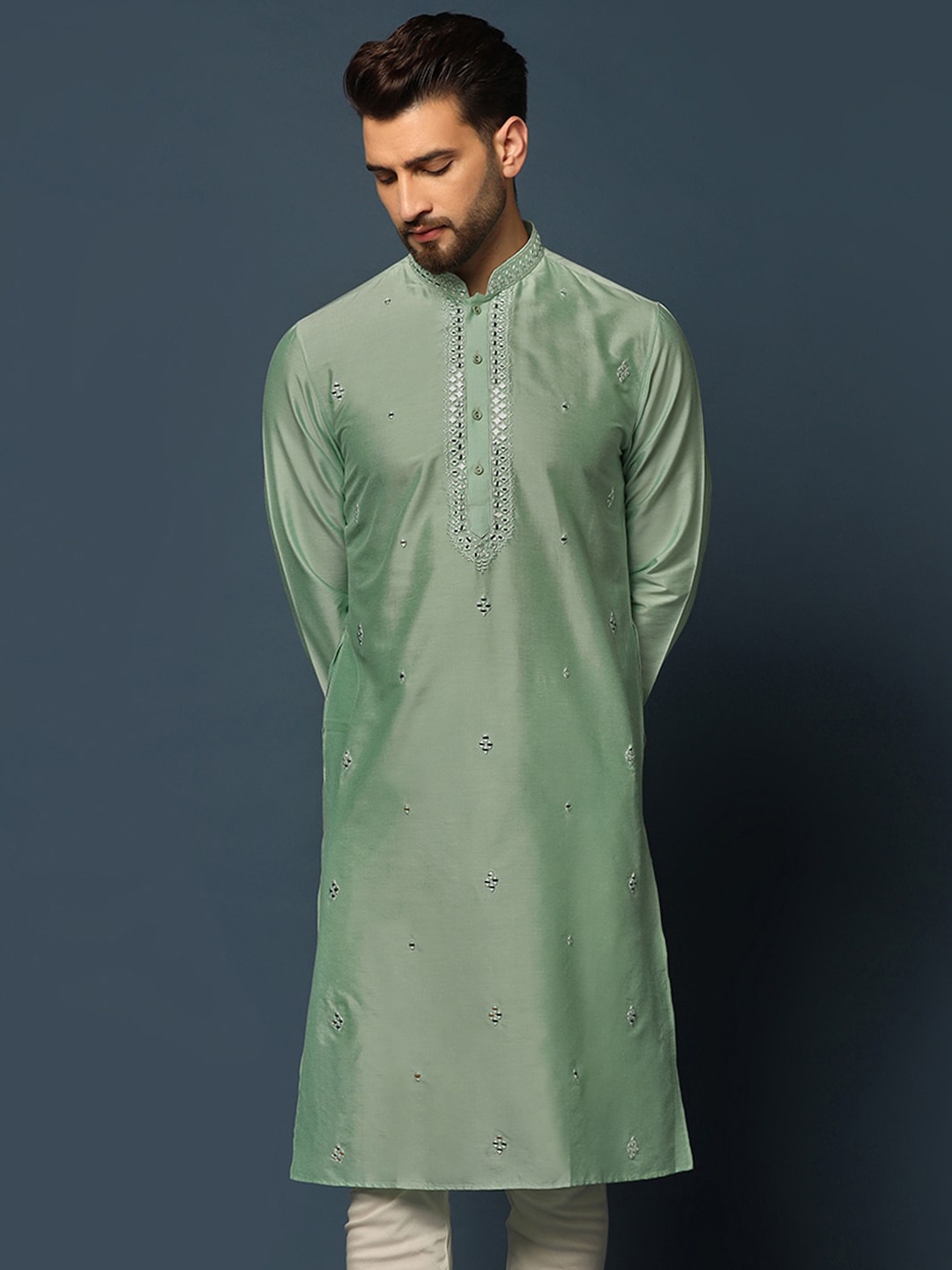 

KISAH Embroidered Mandarin Collar Mirror Work Kurta, Green