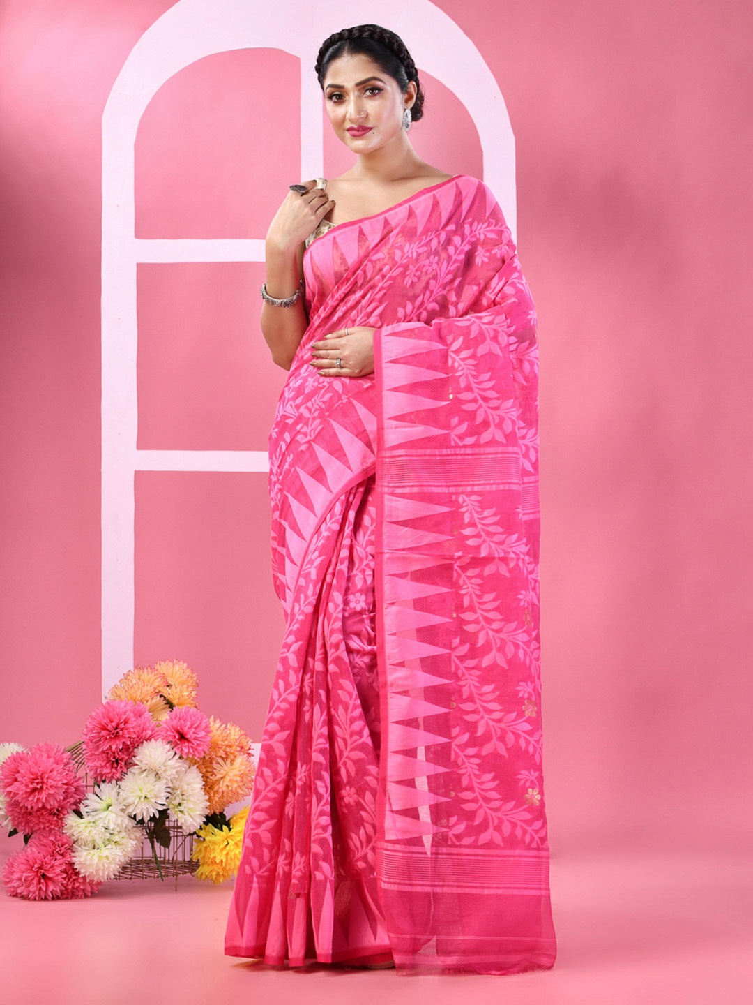 

DESH BIDESH Women Floral Woven Design Zari Pure Cotton Jamdani Sarees, Purple
