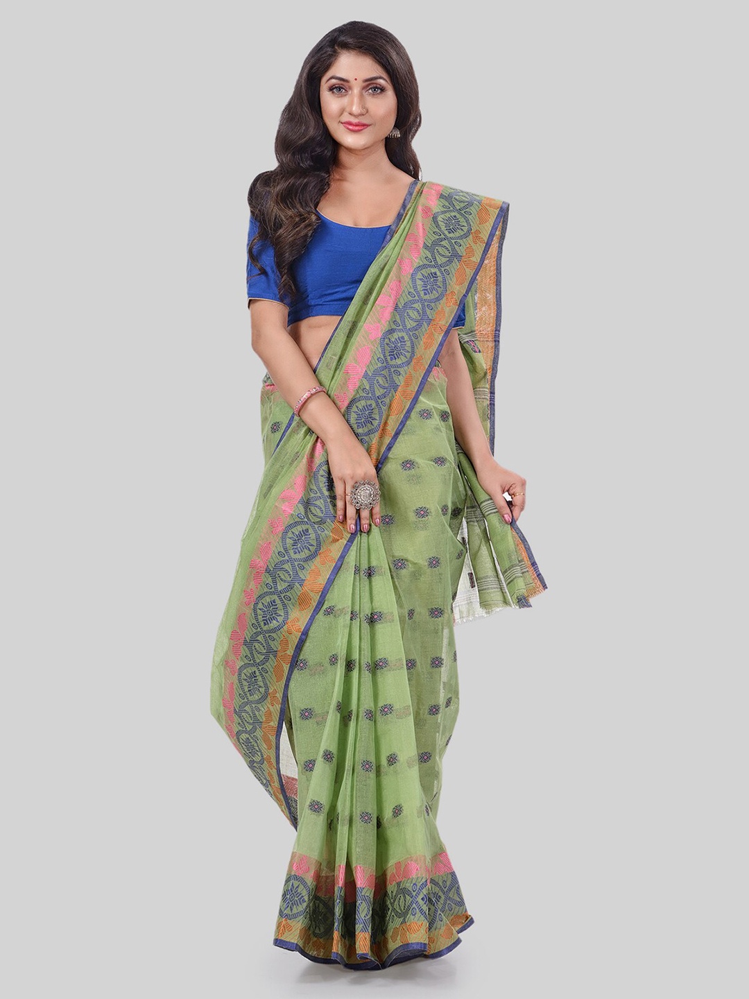 

DESH BIDESH Ethnic Motif Woven Design Pure Cotton Taant Saree, Green