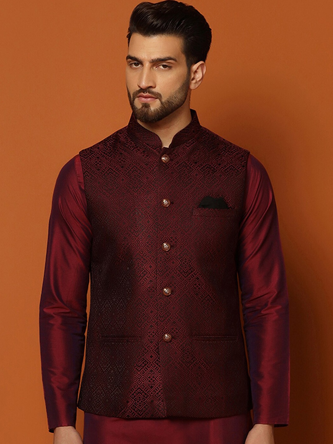 

KISAH Men Textured Zari Regular Fit Nehru Jacket, Maroon