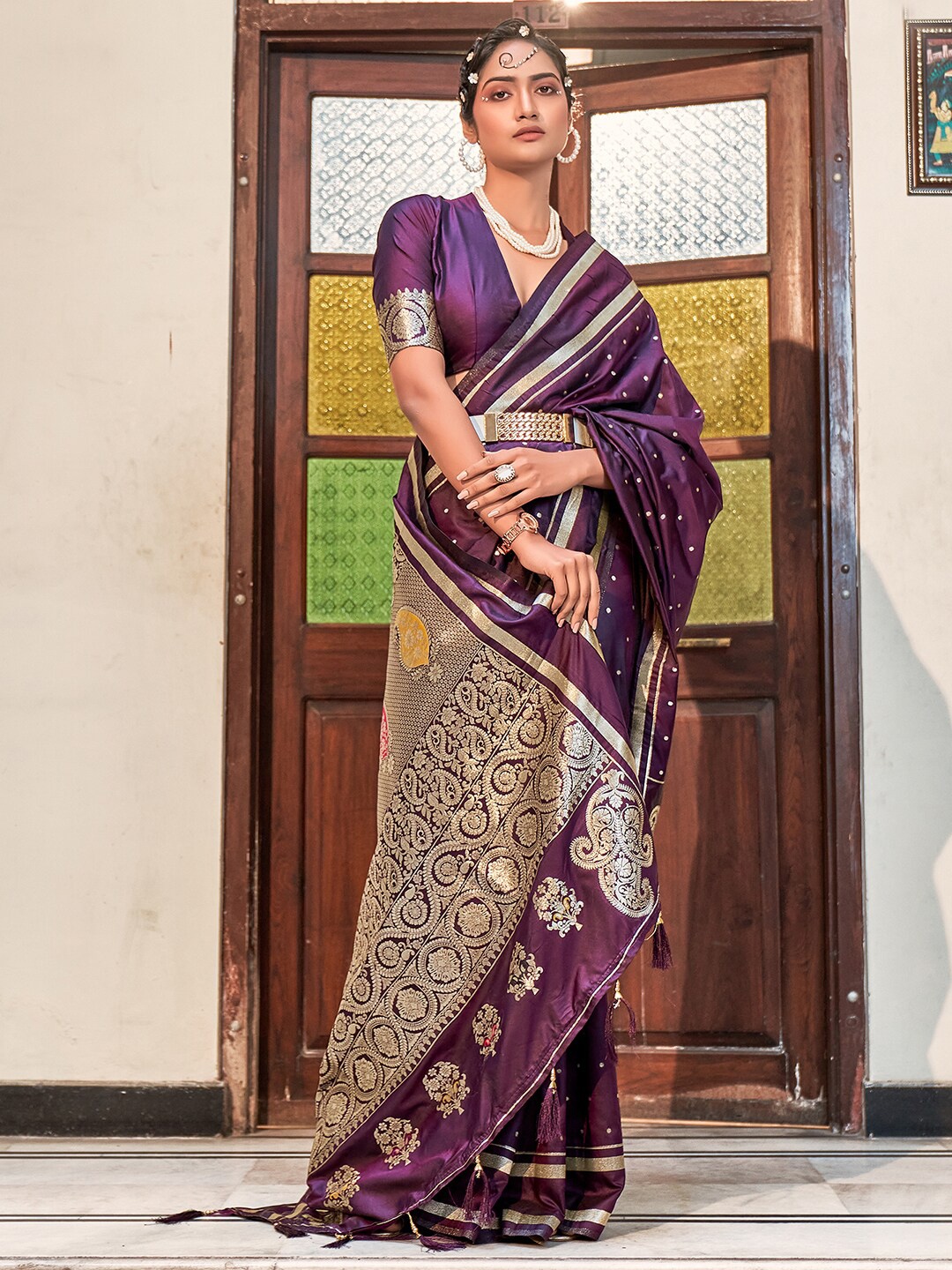 

Satrani Purple & Gold-Toned Polka Dot Woven Design Zari Banarasi Saree