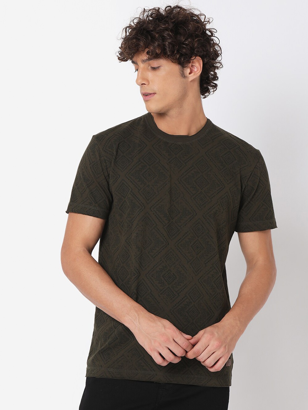 

Mufti Geometric Printed Slim Fit T-shirt, Olive