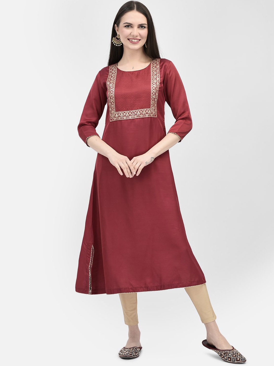 

Span Ethnic Motifs Yoke Design Sequinned A-Line Kurta, Maroon
