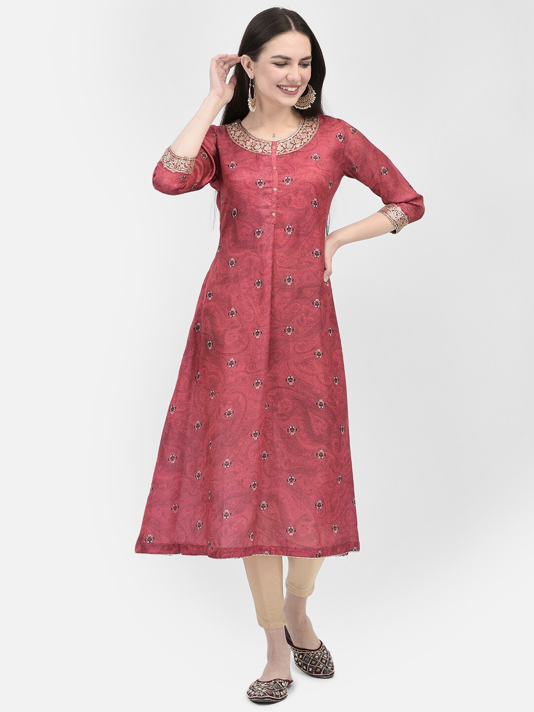 

Span Floral Printed Sequined A-line Cotton Kurta, Pink