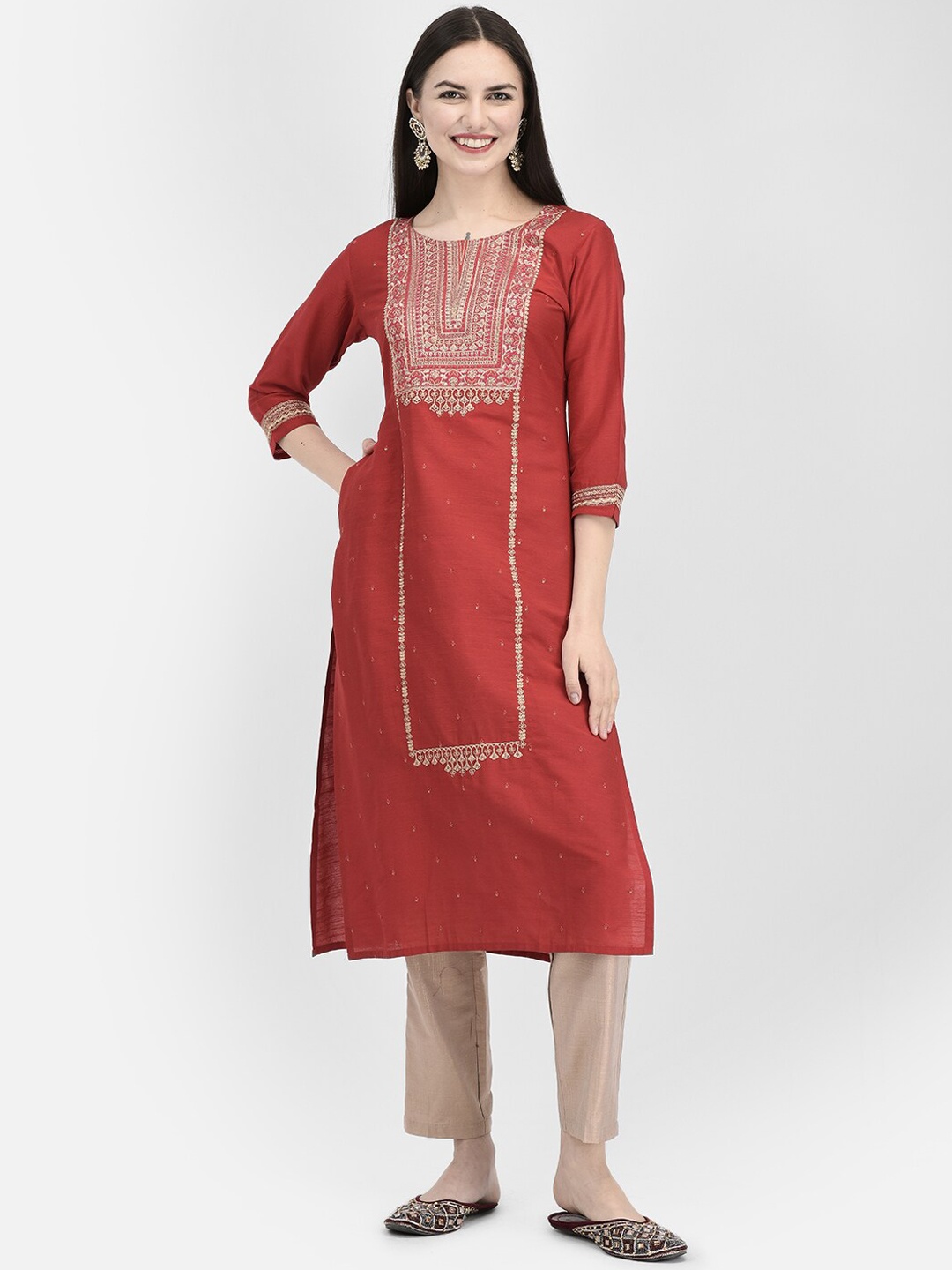 

Span Ethnic Motifs Embroidered Silk Kurta, Red