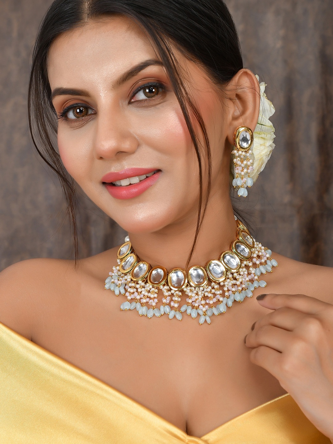 

DASTOOR Gold-Plated Kundan-Studded & Beaded Jewellery Set
