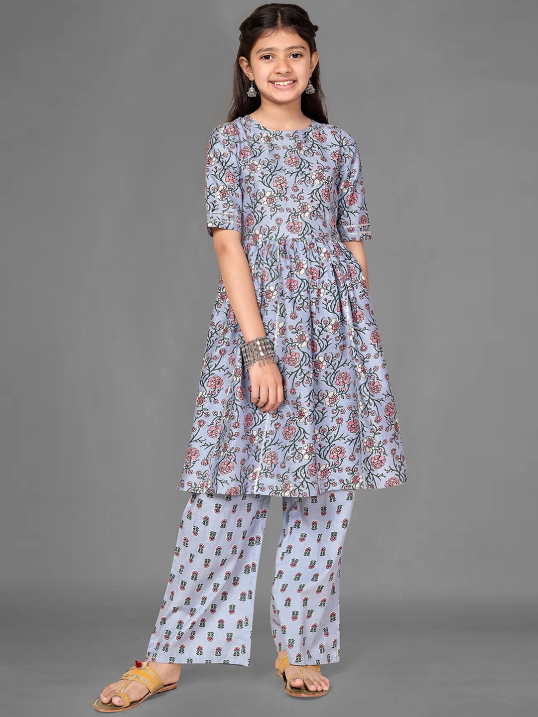 

FASHION DREAM Girls Floral Printed Anarakali Kurta with Palazzos, Grey