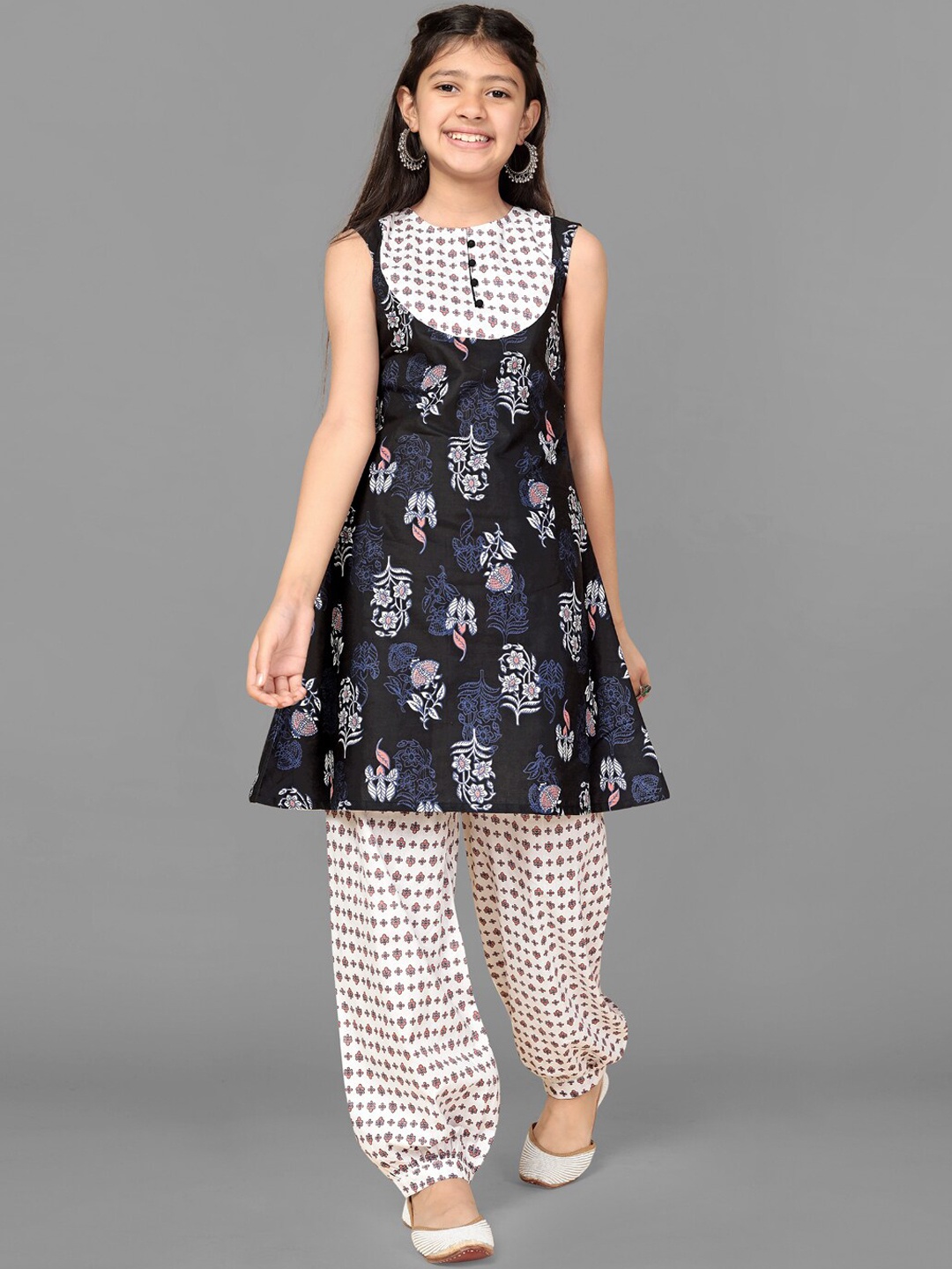 

FASHION DREAM Girls Ethnic Motifs Printed A-line Kurta with Salwar, Black