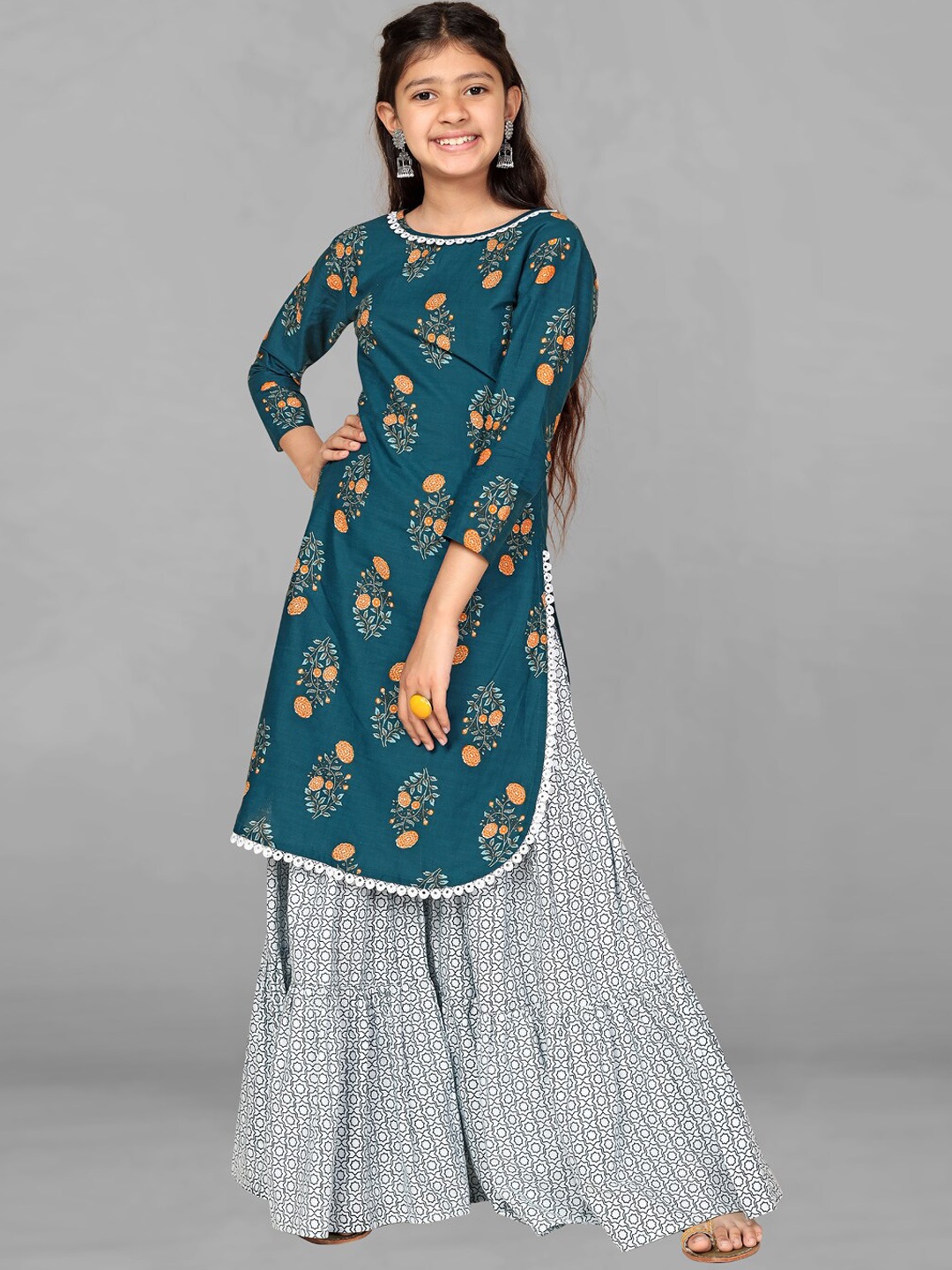 

FASHION DREAM Ethnic Motifs Printed Straight Kurta with Sharara, Teal