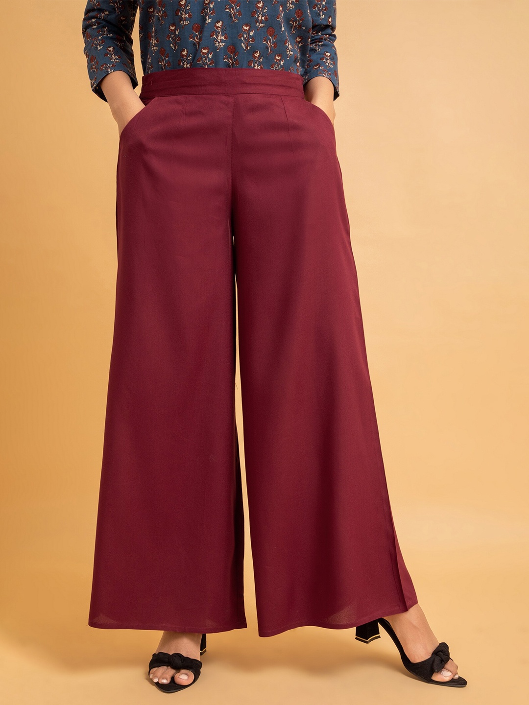 

SUTI Women Mid-Rise Wide Leg Palazzos, Maroon