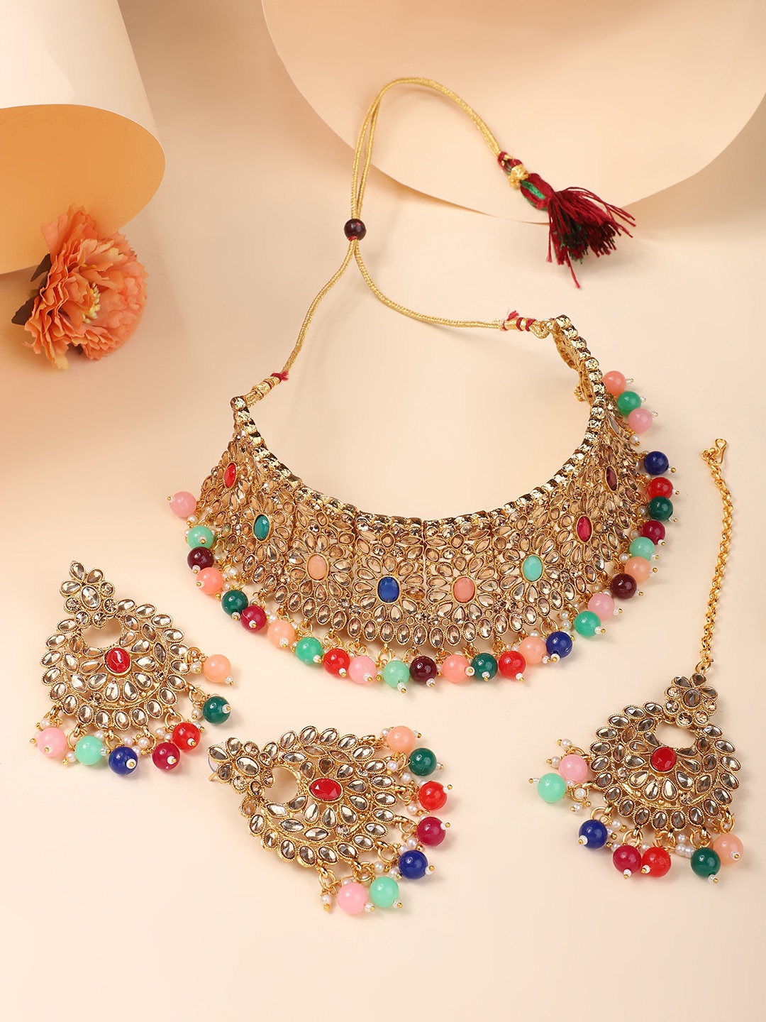 

ANIKAS CREATION Gold-Plated Kundan-Studded & Pearl Beaded Jewellery Set
