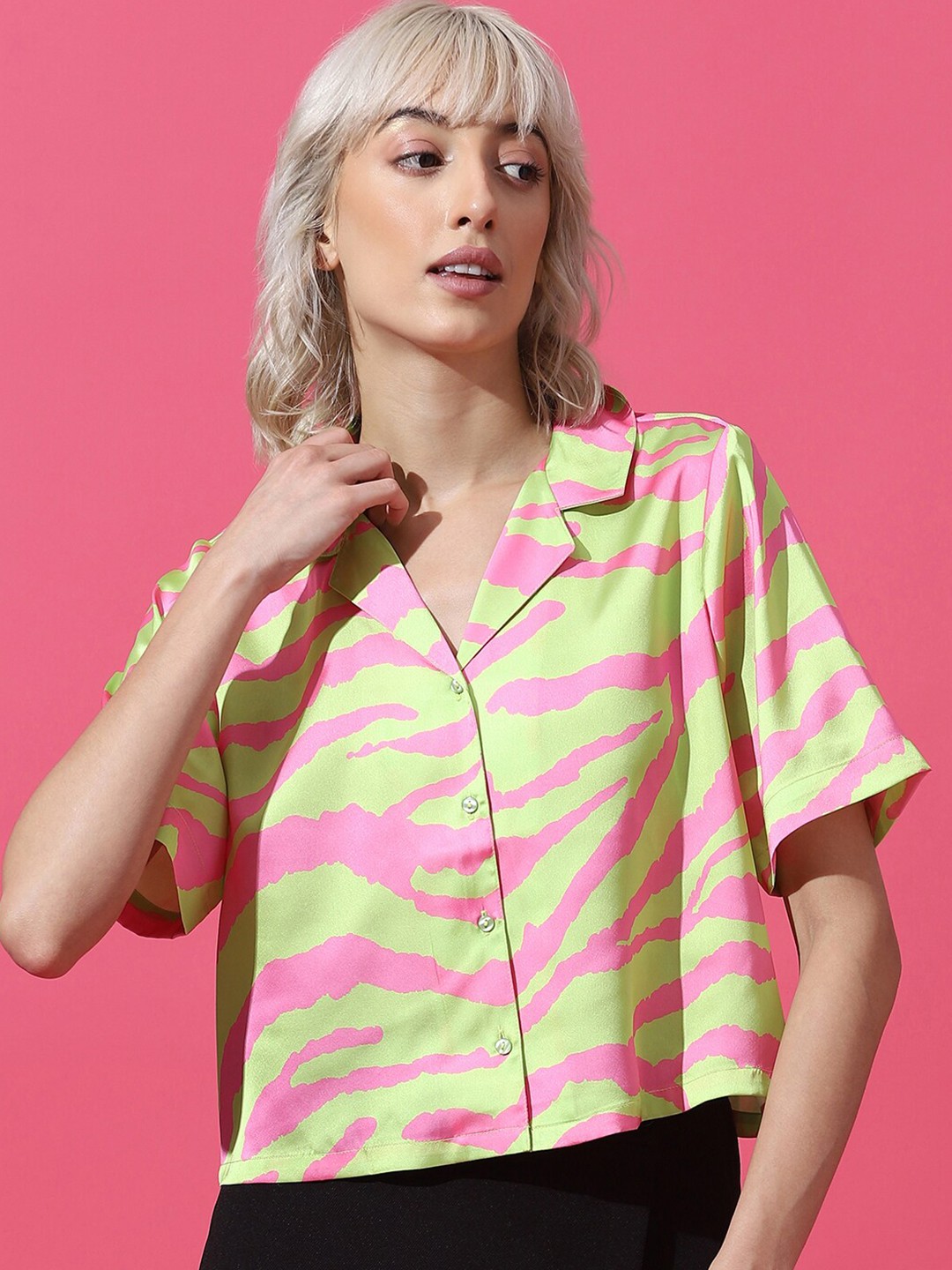 

ONLY Uex Onlvibe Ss Opaque Striped Cuban Collar Casual Shirt, Green
