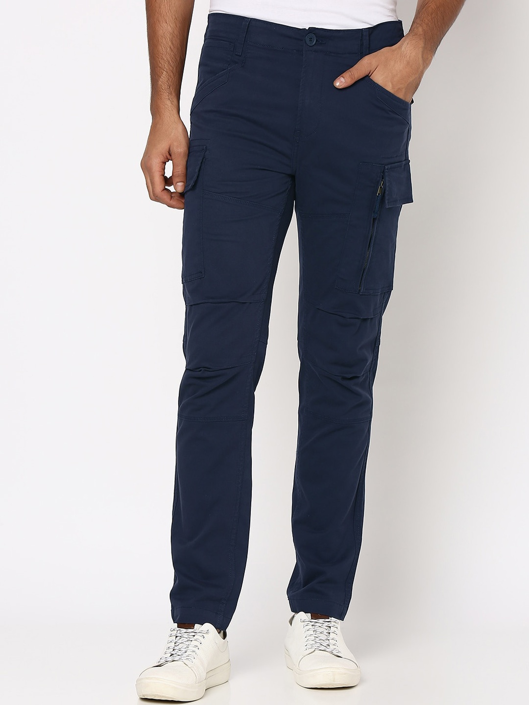 

Mufti Men Skinny Fit Cargos Trousers, Navy blue