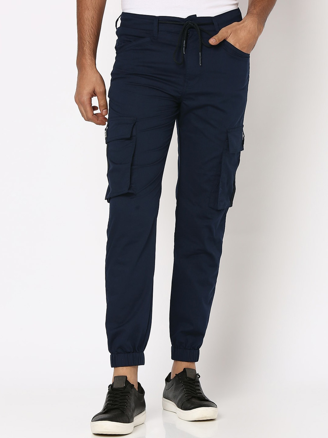 

Mufti Men Mid-Rise Sports fit Casual Cotton Joggers, Navy blue