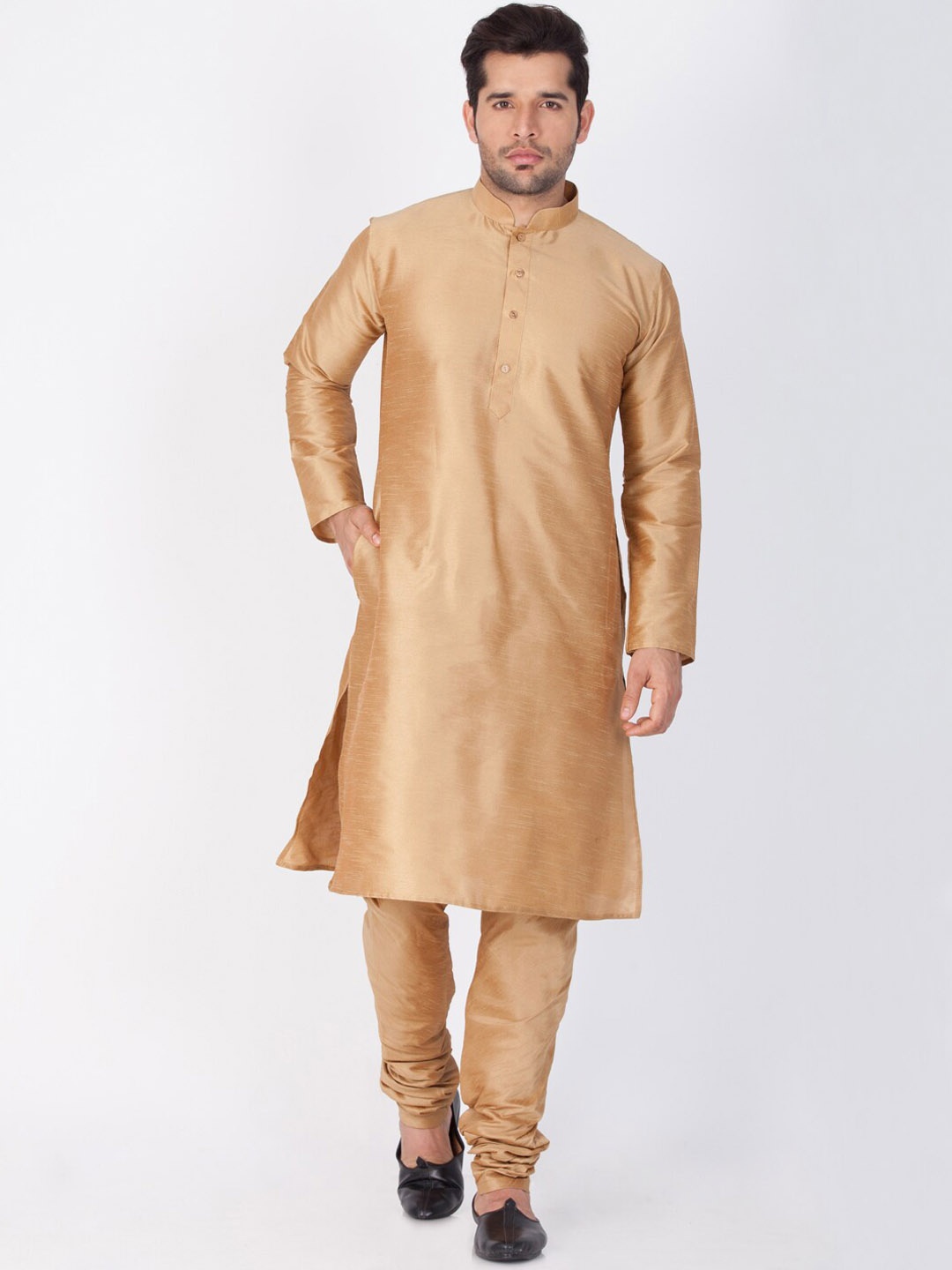 

VASTRAMAY Men Ethnic Regular Kurta With Churidar, Gold