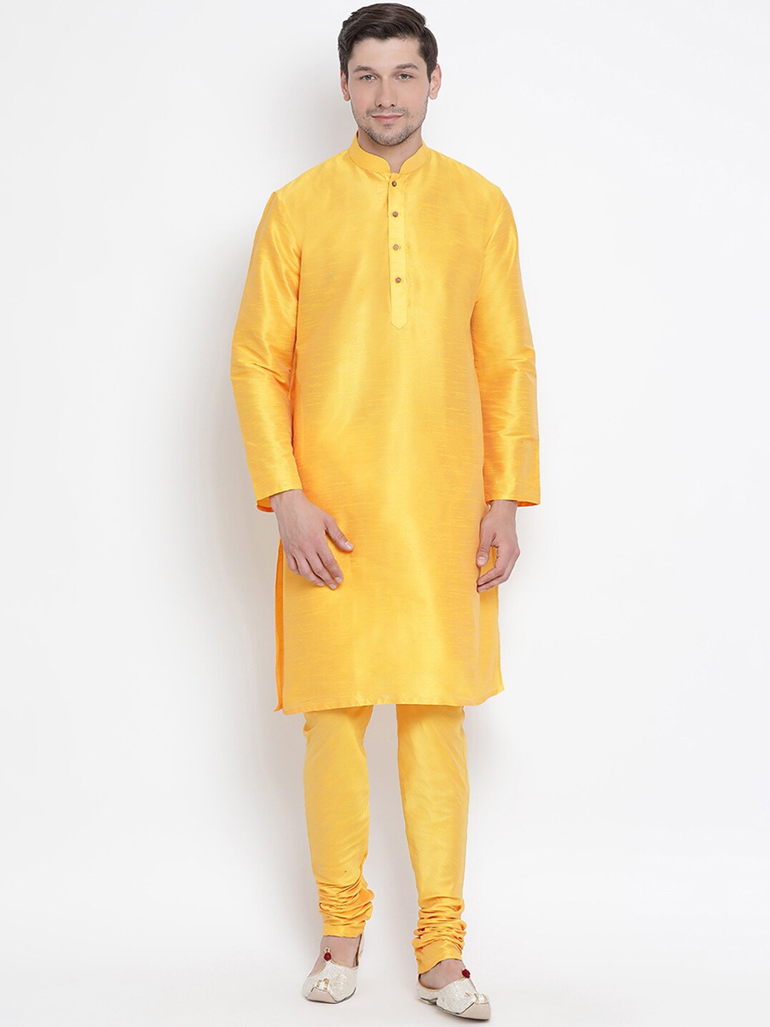 

VASTRAMAY Mandarin Collar Kurta With Churidar Set, Yellow