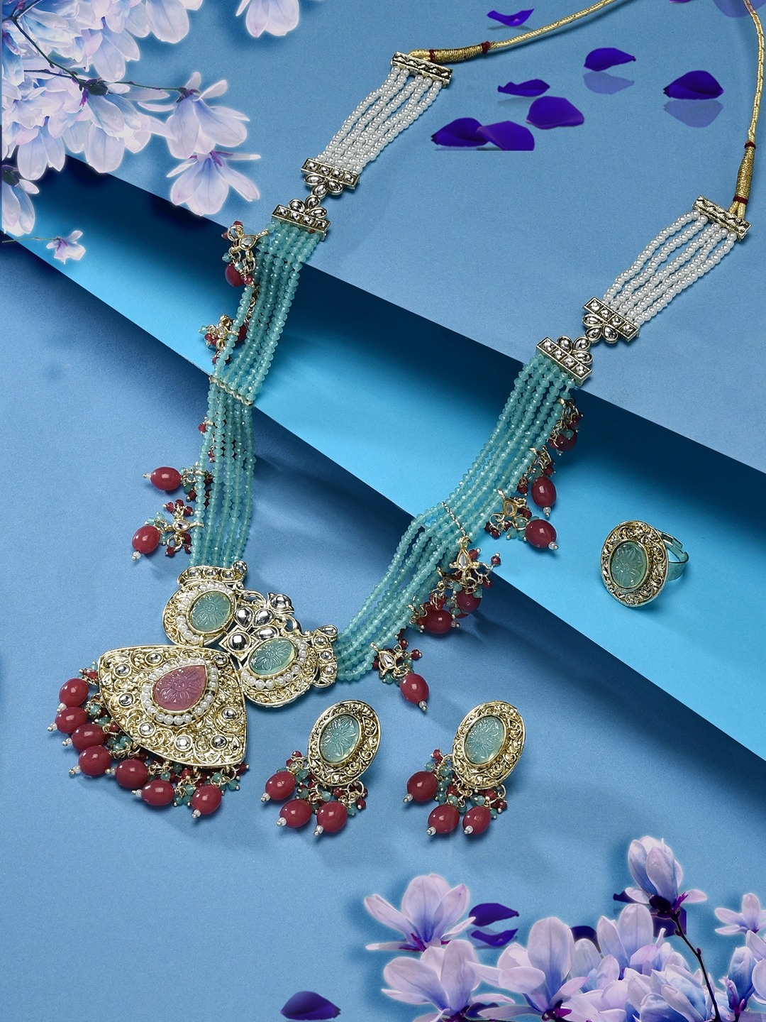 

Zaveri Pearls Gold-Plated Kundan Studded & Beaded Necklace & Earrings