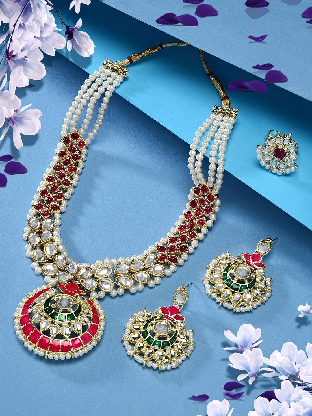 

Zaveri Pearls Gold-Plated Kundan-Studded Necklace & Earrings