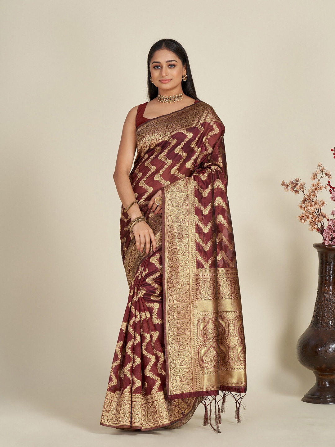 

Anouk Maroon & Gold-Toned Floral Woven Design Zari Organza Saree