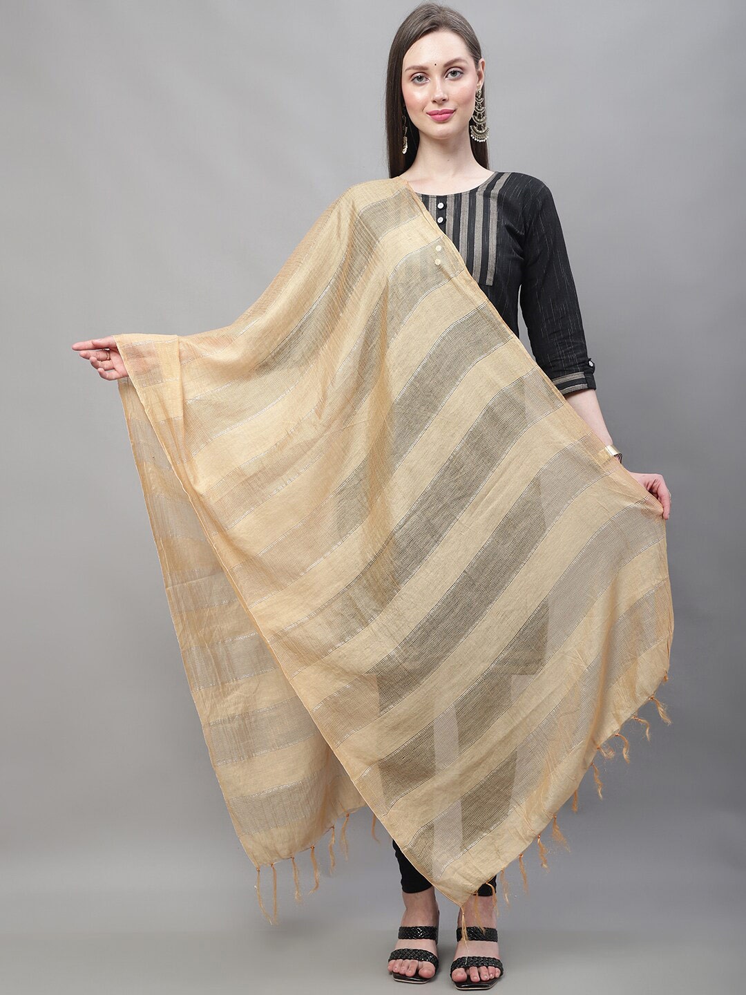 

LOOM LEGACY Striped Dupatta, Gold