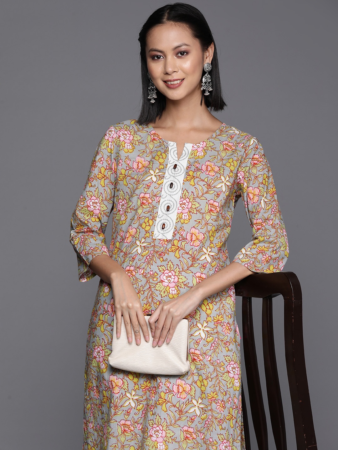 

Varanga Women Floral Printed Regular Pure Cotton Kurta with Trousers, Grey