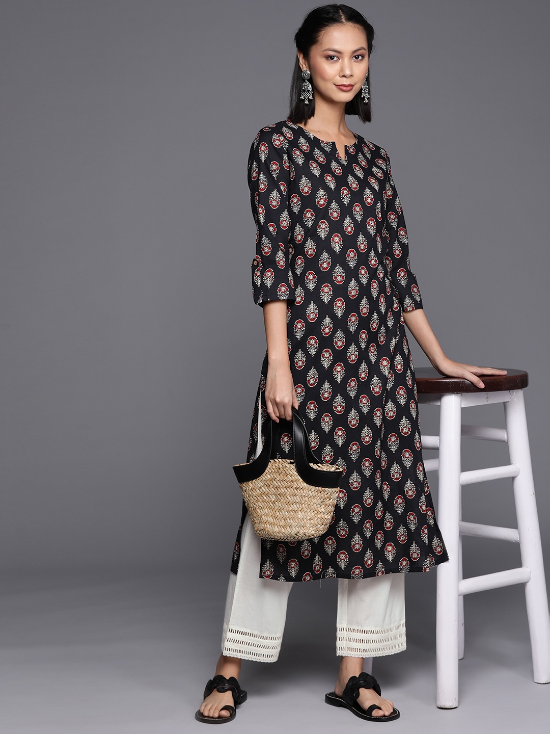 

Varanga Women Ethnic Motifs Printed Cotton Kurta, Black