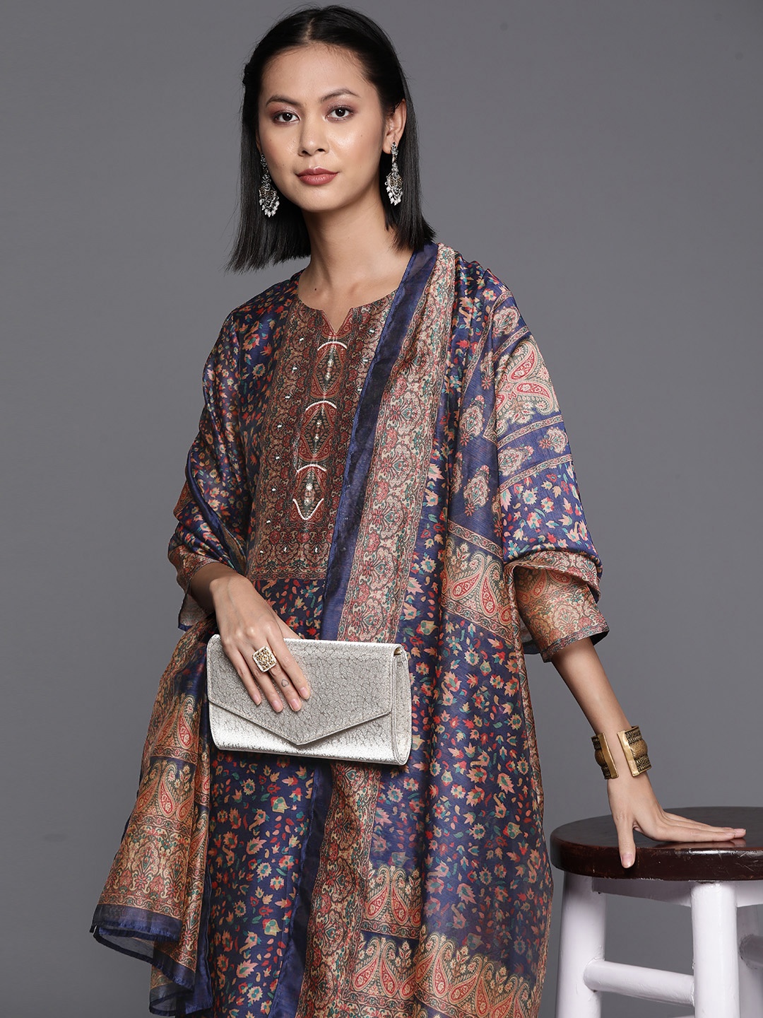 

Varanga Women Floral Printed Regular Beaded Chanderi Silk Kurta with Trousers & With, Navy blue
