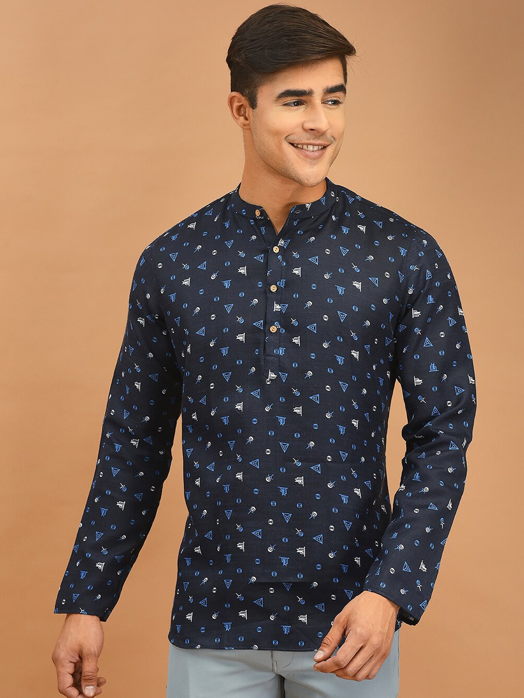 

DEYANN Band Collar Geometric Printed Straight Cotton Short Kurta, Navy blue