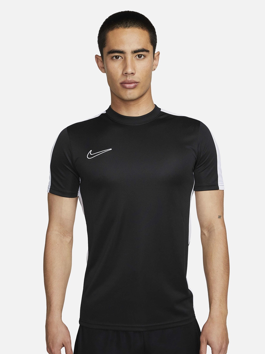 

Nike Men Dri-FIT Academy Short-Sleeve Football T-Shirt, Black