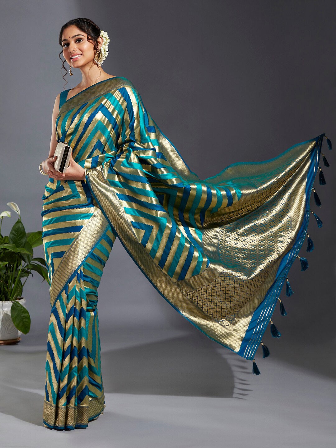 

panchhi Chevron Woven Design Zari Satin Banarasi Saree, Teal