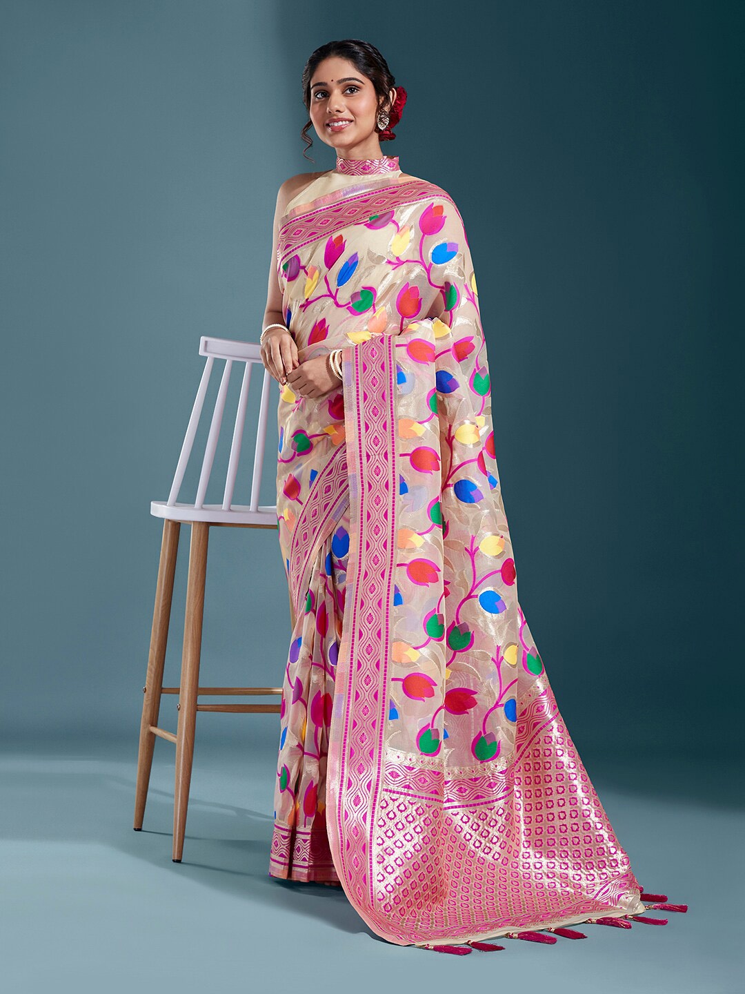 

panchhi Floral Woven Design Zari Organza Banarasi Saree, Pink