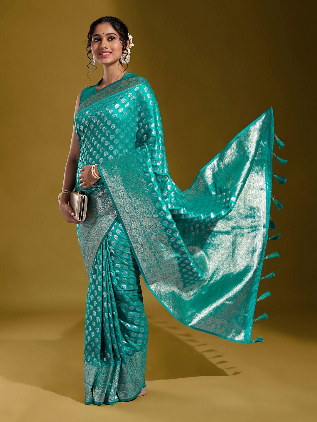 

panchhi Ethnic Woven Design Zari Satin Banarasi Saree, Green