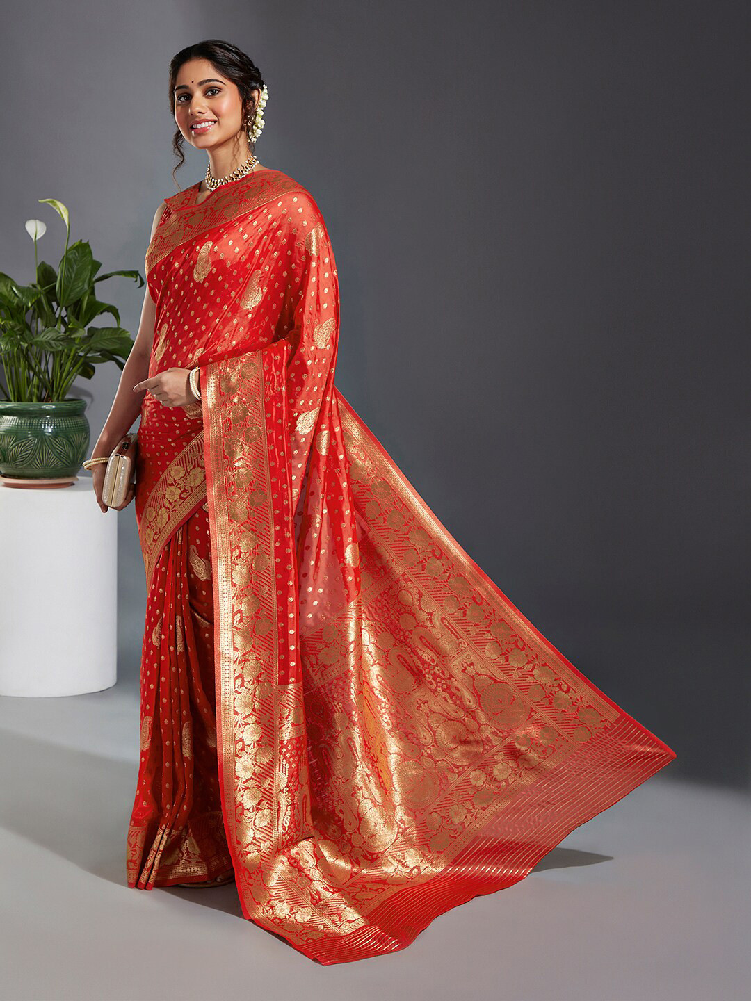

panchhi Red & Gold-Toned Woven Design Zari Satin Banarasi Saree
