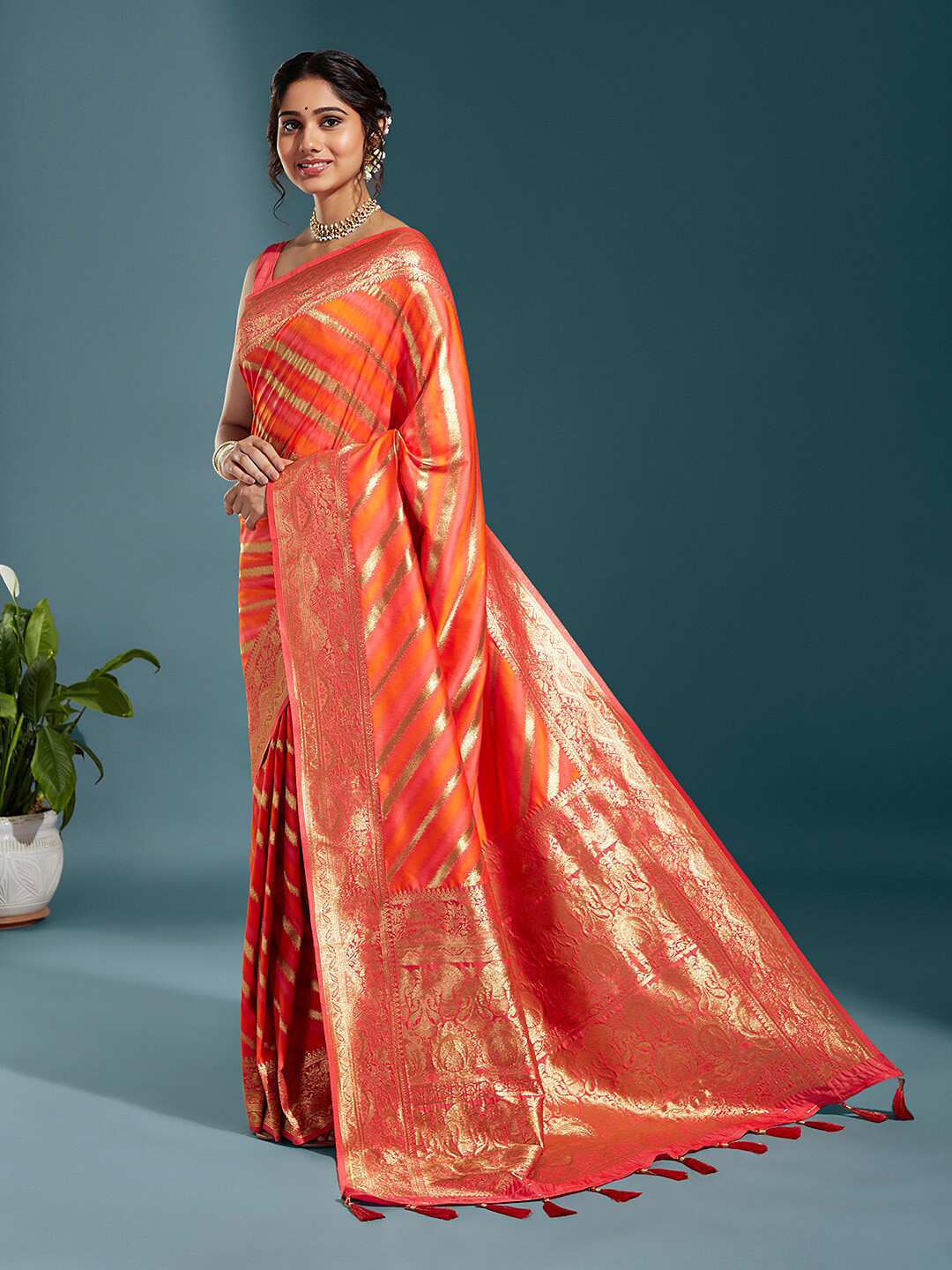 

panchhi Striped Zari Satin Banarasi Saree, Orange