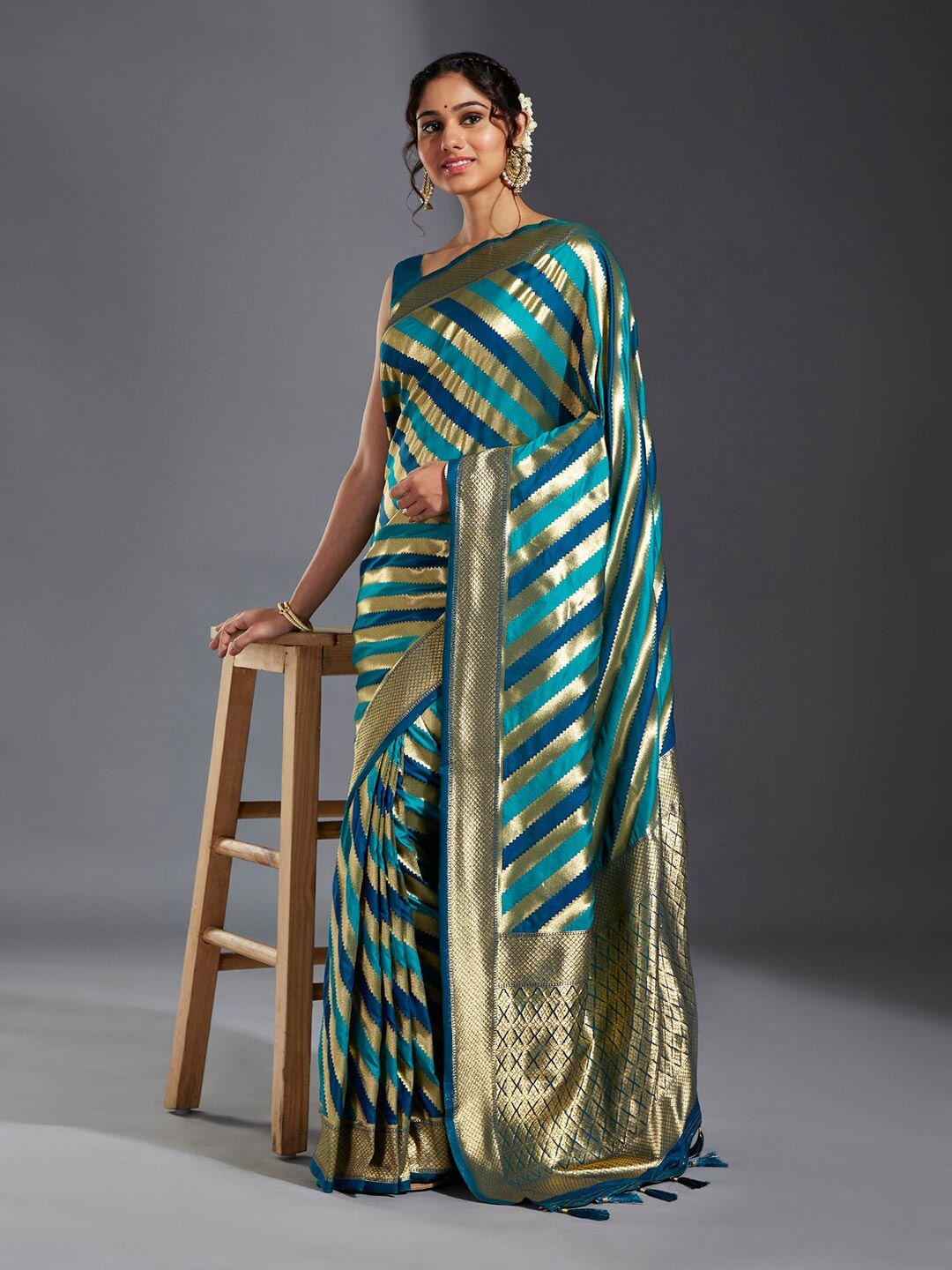 

panchhi Striped Woven Design Zari Satin Banarasi Saree, Teal