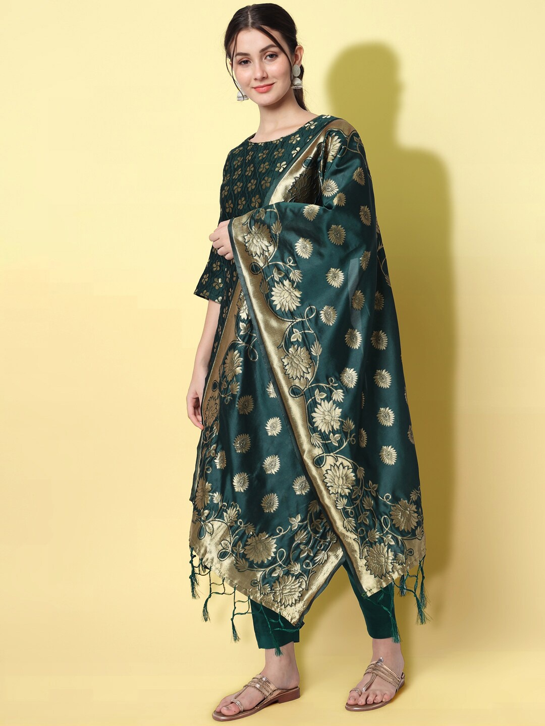 

KALINI Ethnic Motifs Woven Design Kurta with Trousers & Dupatta, Green