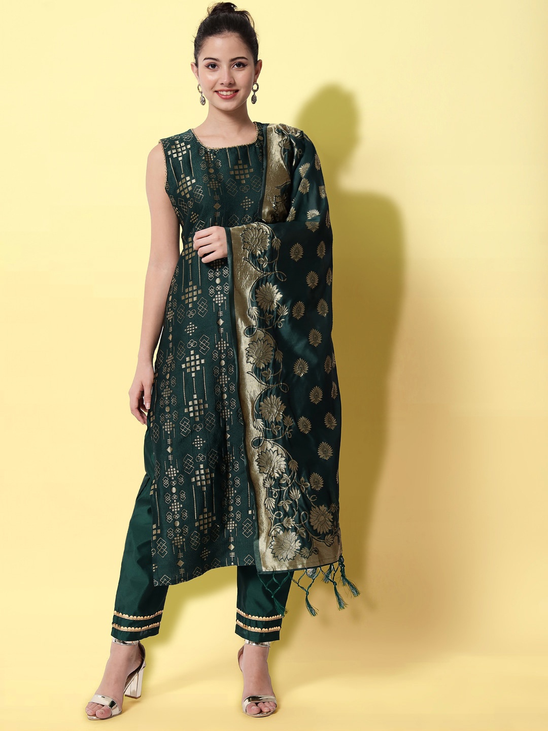 

KALINI Ethnic Motifs Regular Kurta with Trousers & Dupatta, Green
