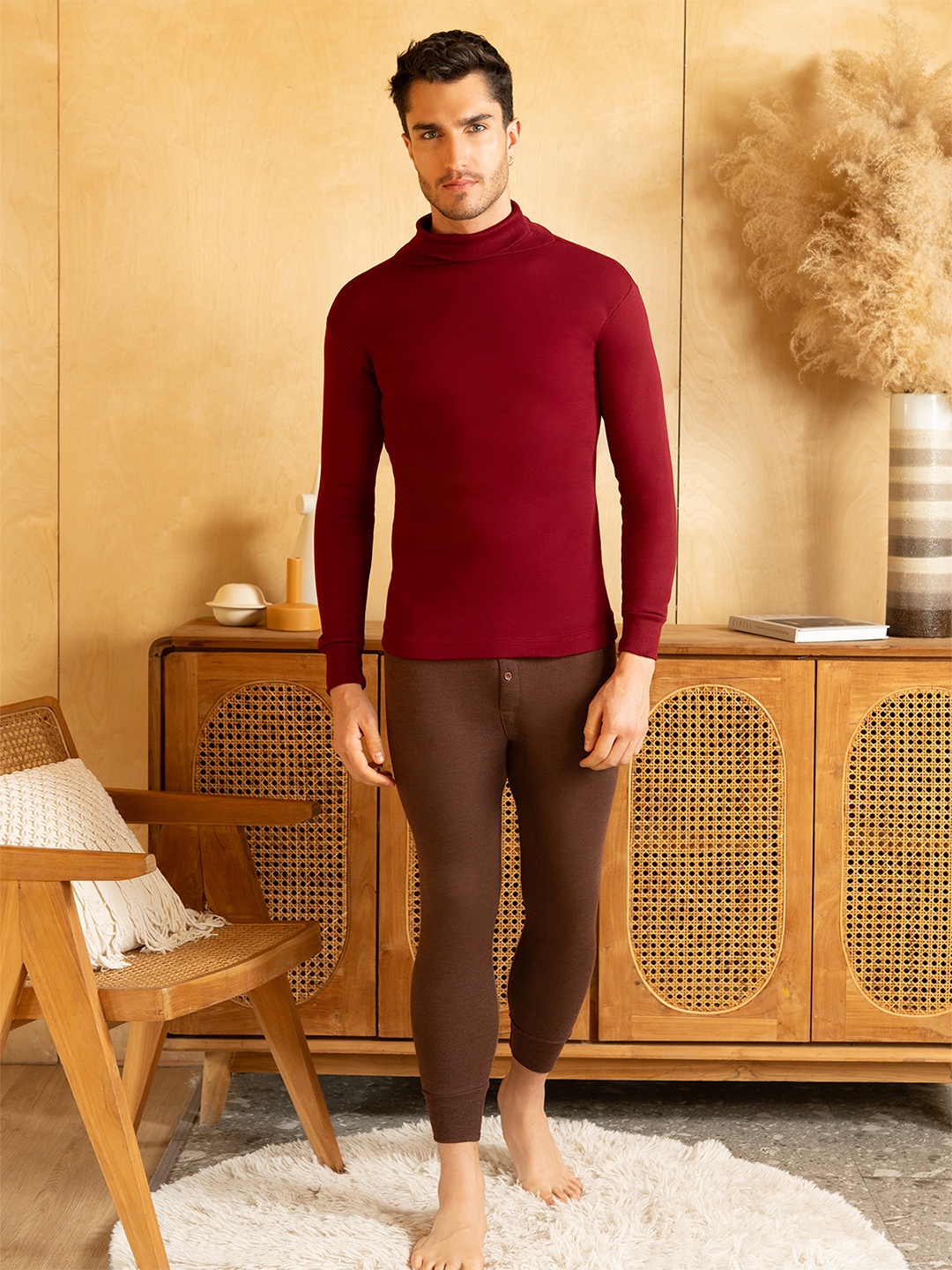 

Lux Cottswool Men Turtle Neck Thermal Set, Maroon