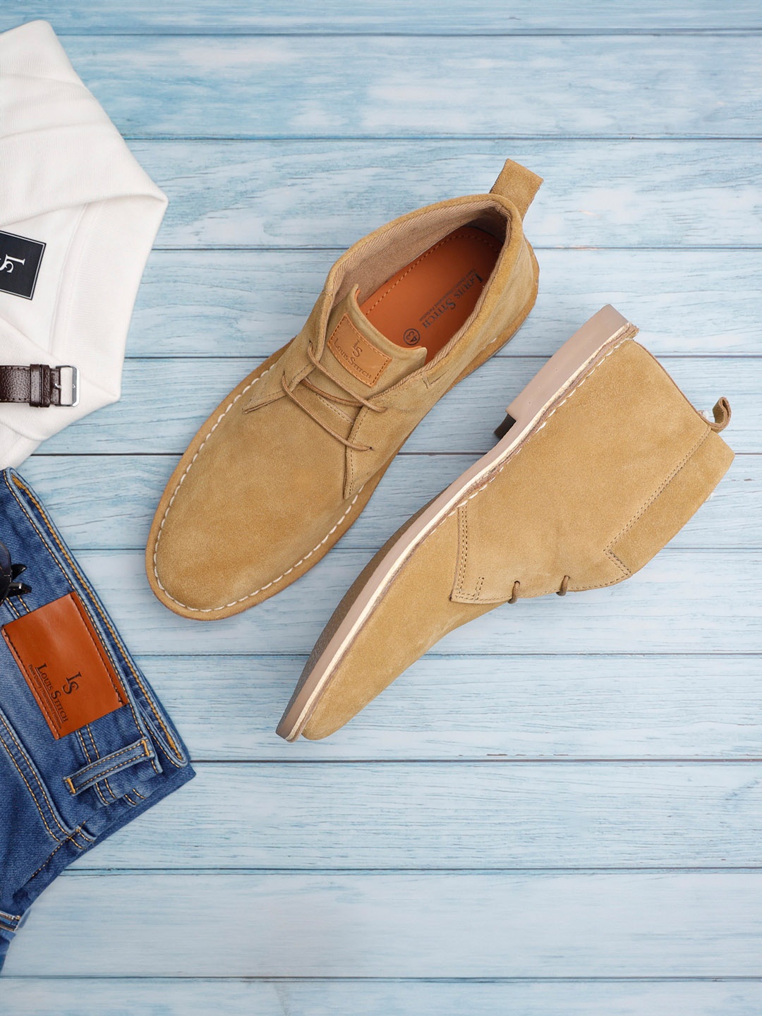 

LOUIS STITCH Men Mid-Top Solid Suede Desert Boots, Beige