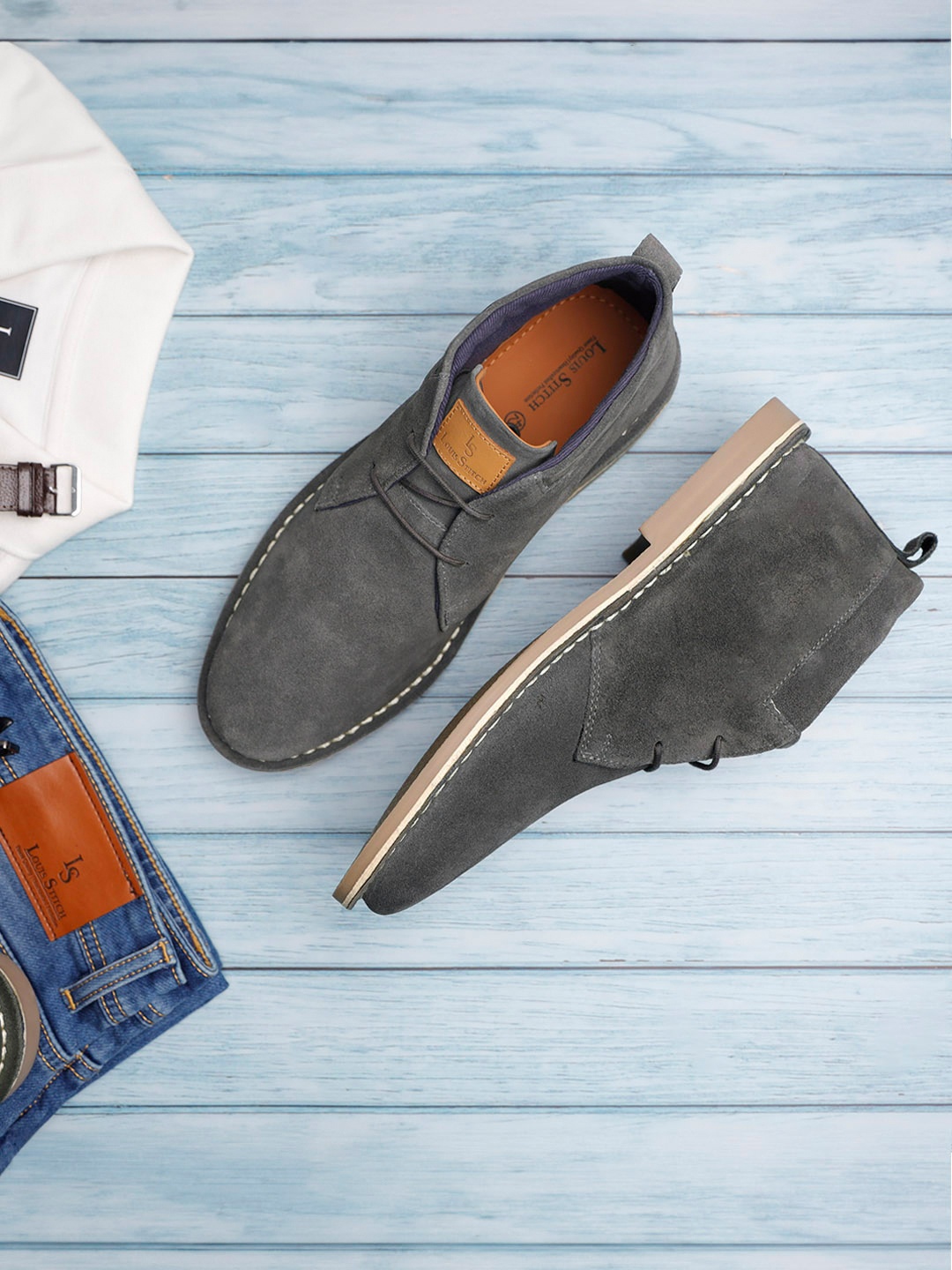 

LOUIS STITCH Men Mid-Top Solid Suede Desert Boots, Grey