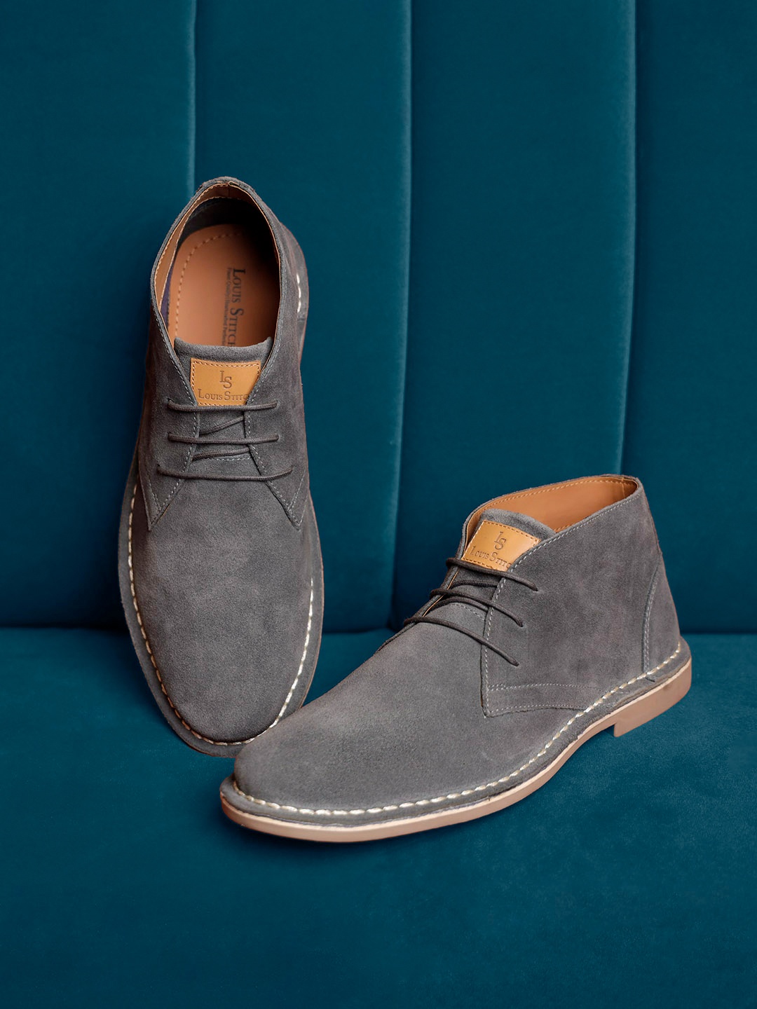 

LOUIS STITCH Men Mid-Top Solid Suede Desert Boots, Grey