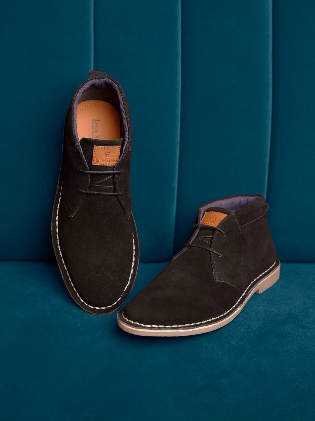 

LOUIS STITCH Men Mid-Top Solid Suede Desert Boots, Black