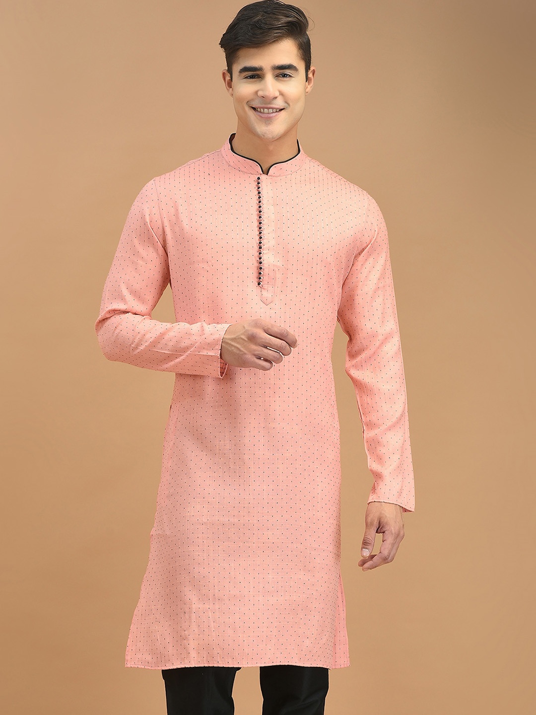 

DEYANN Mandarin Collar Geometric Embroidered Straight Jacquard Kurta, Peach