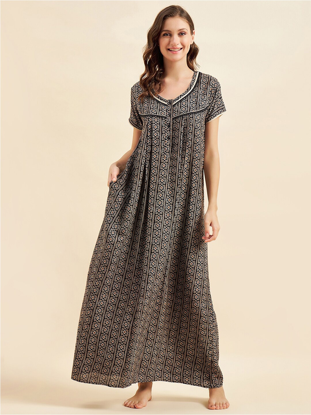 

Sweet Dreams Black & Grey Ethnic Motifs Printed Pure Cotton Maxi Nightdress