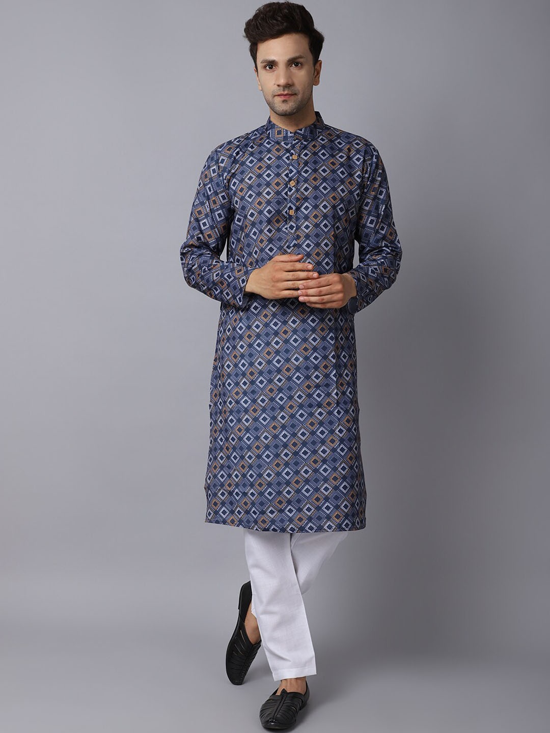 

Murta Trends Geometric Printed Regular Kurta With Pyjamas, Navy blue