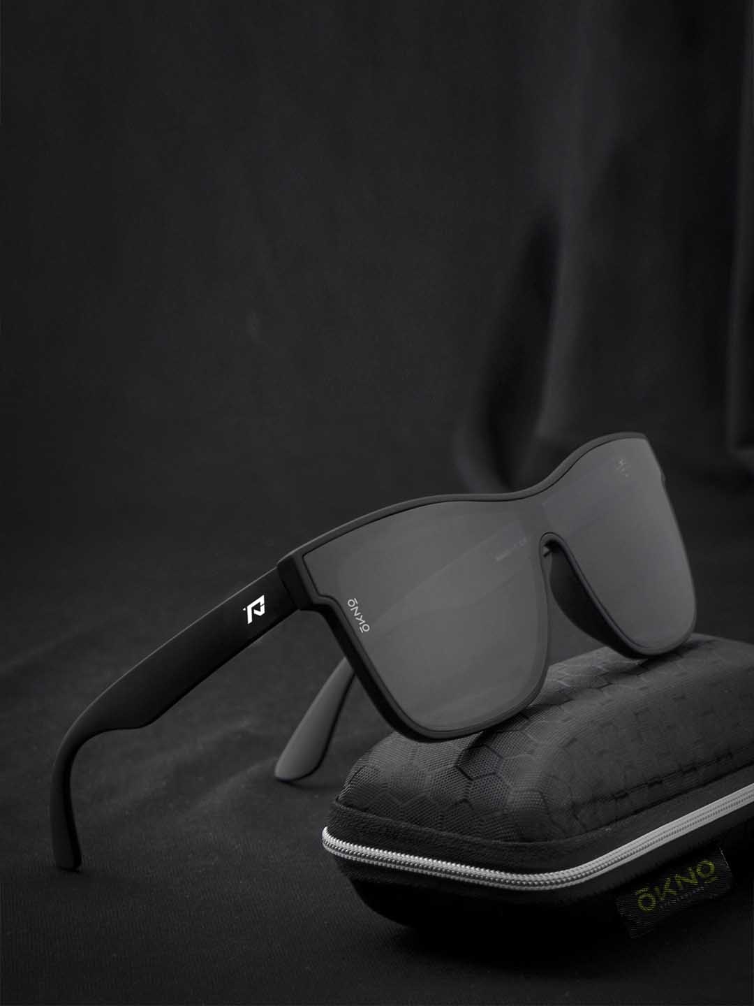 

Eyewearlabs Shield Lens with Polarised and UV Protected Sunglasses CRV2SC1EL1122, Black