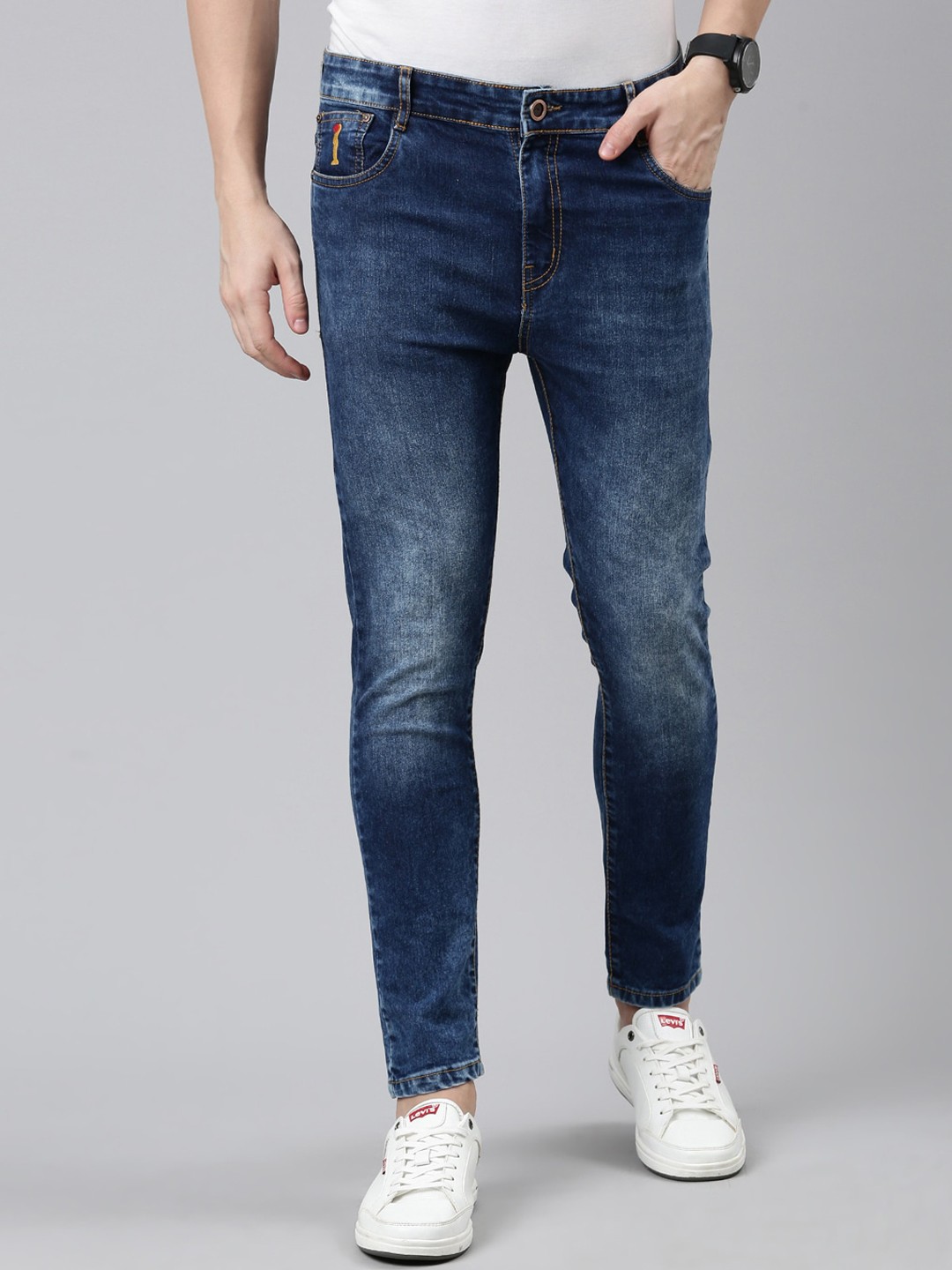 

CINOCCI Men Slim Fit Light Fade Clean Look Stretchable Jeans, Blue