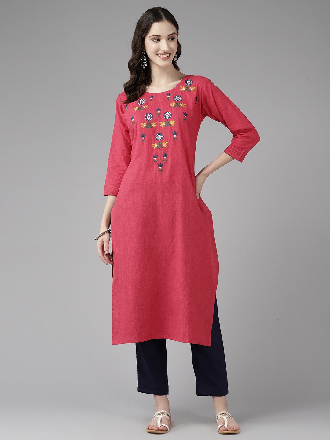 

Aarika Floral Embroidered Mirror Work Kurta, Pink